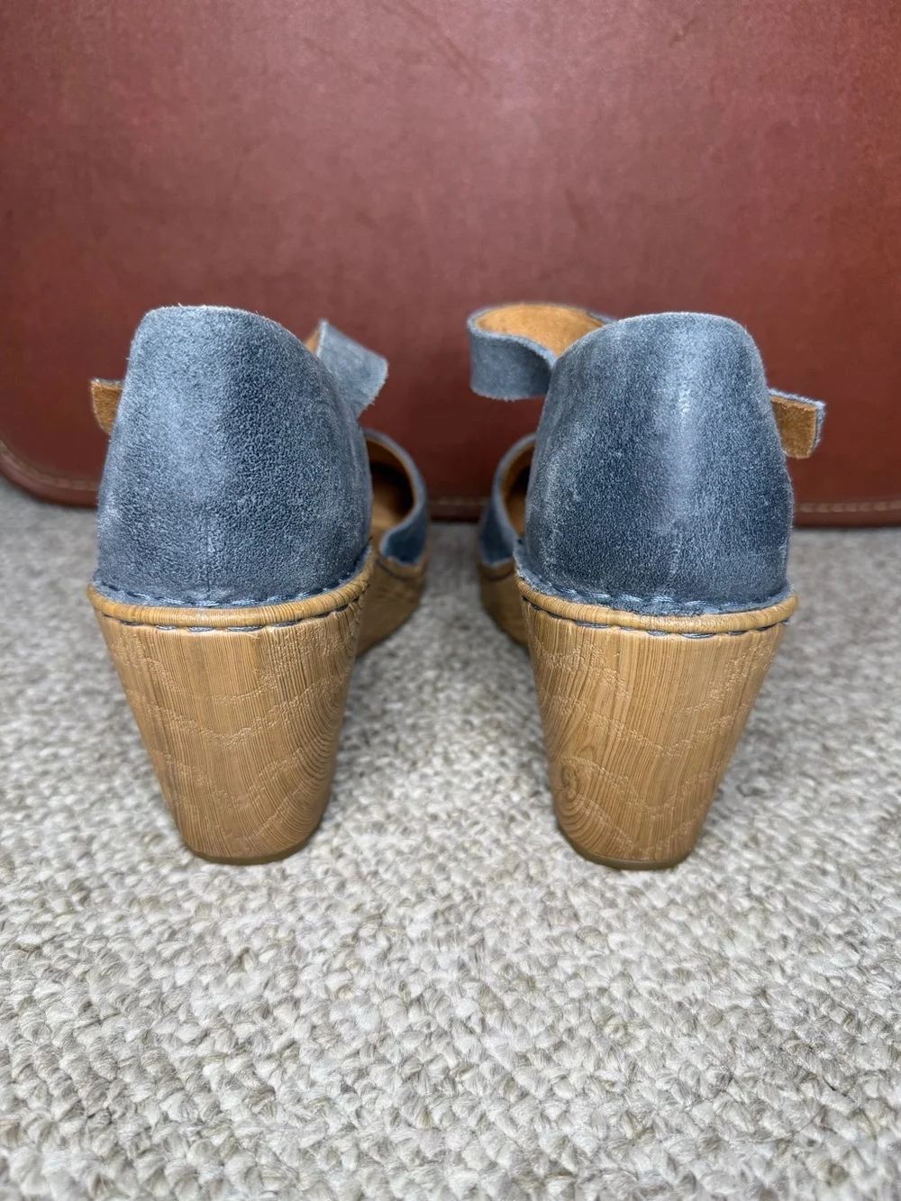 NWOT Born Nellie leather wedges